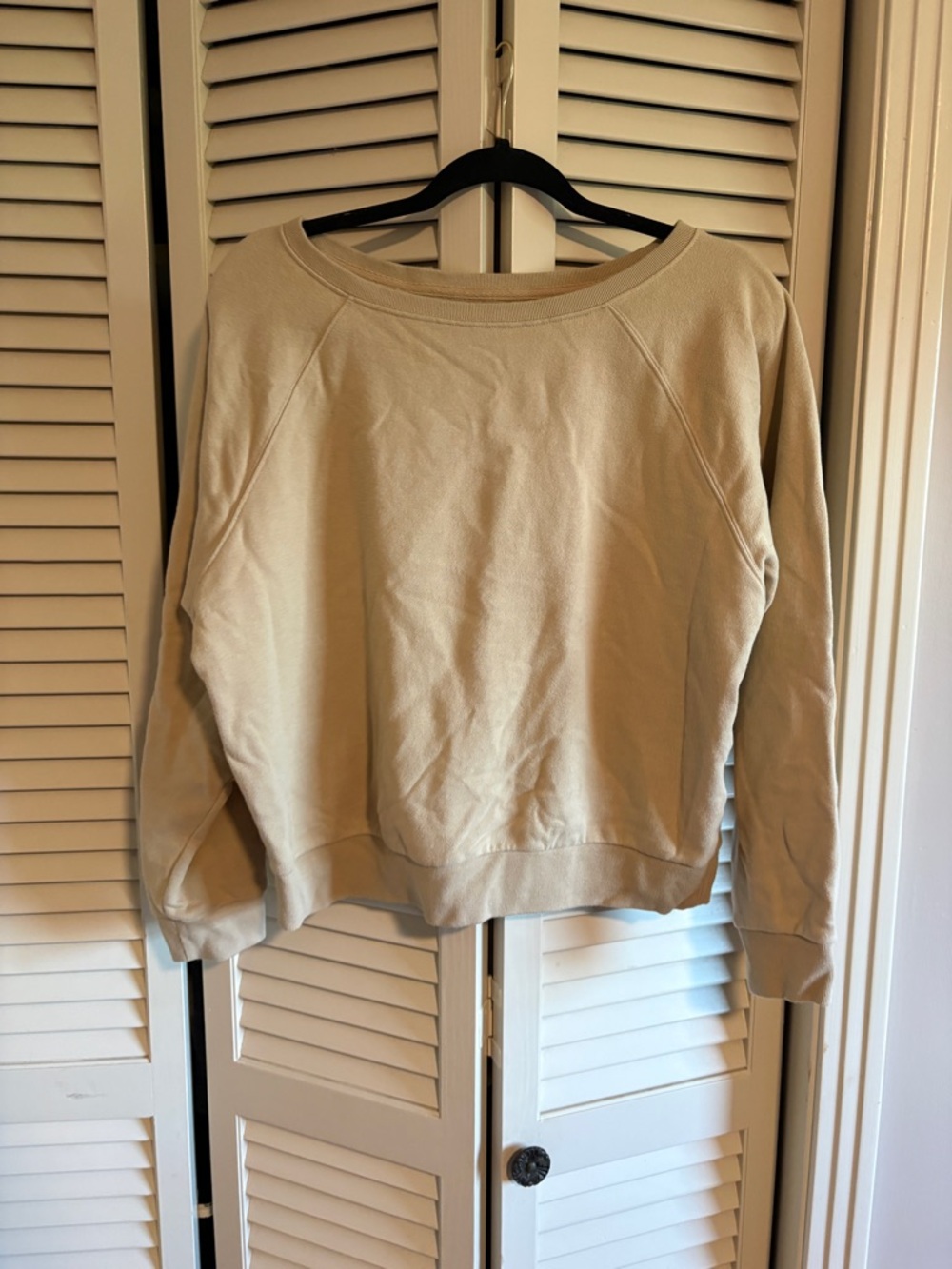 GAP Women's Scoop Neck Sweater in Light Cream